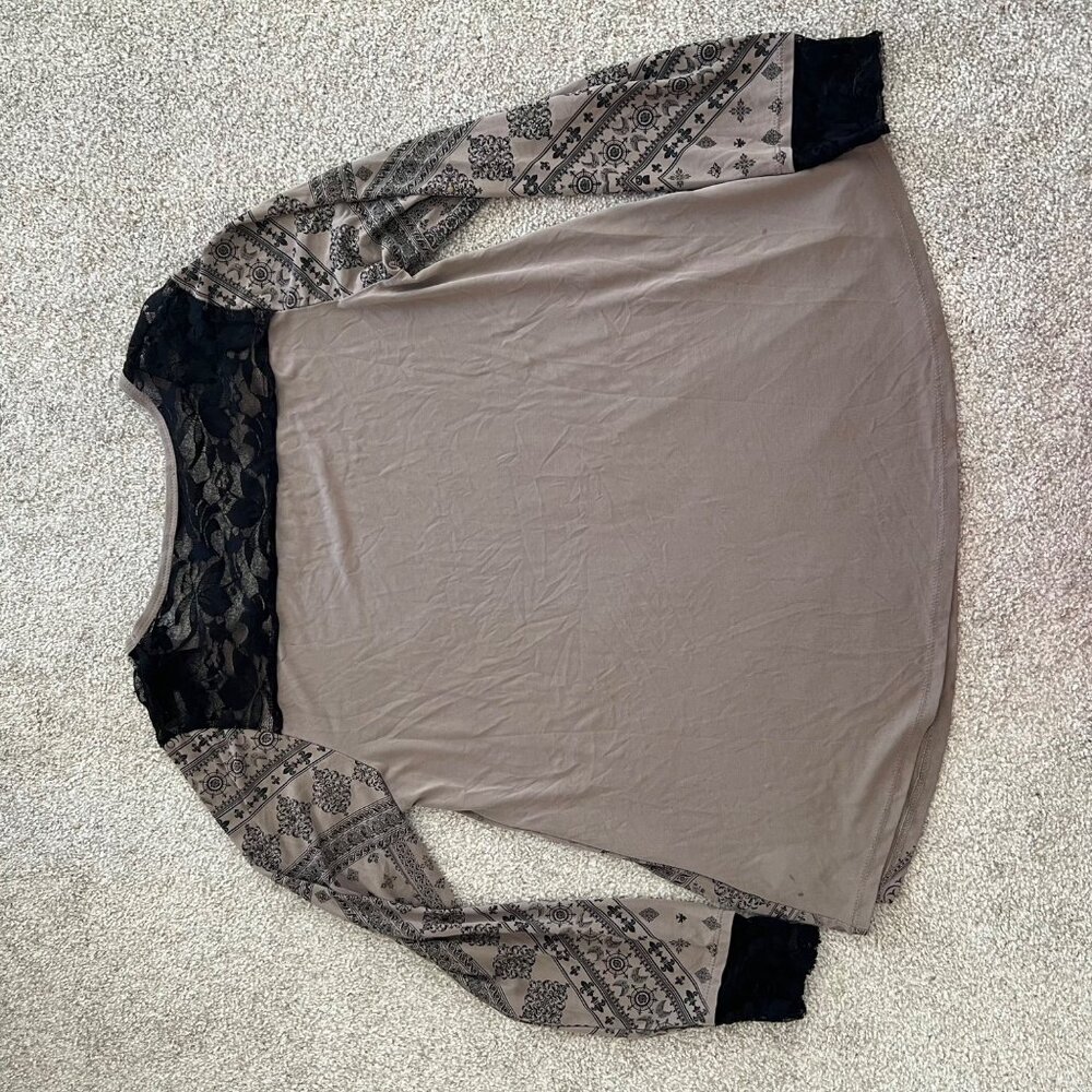 Y2K Whimsygoth Studded Lace Flowy Abstract Black & Brown Long Sleeve Top - Picture 7 of 11